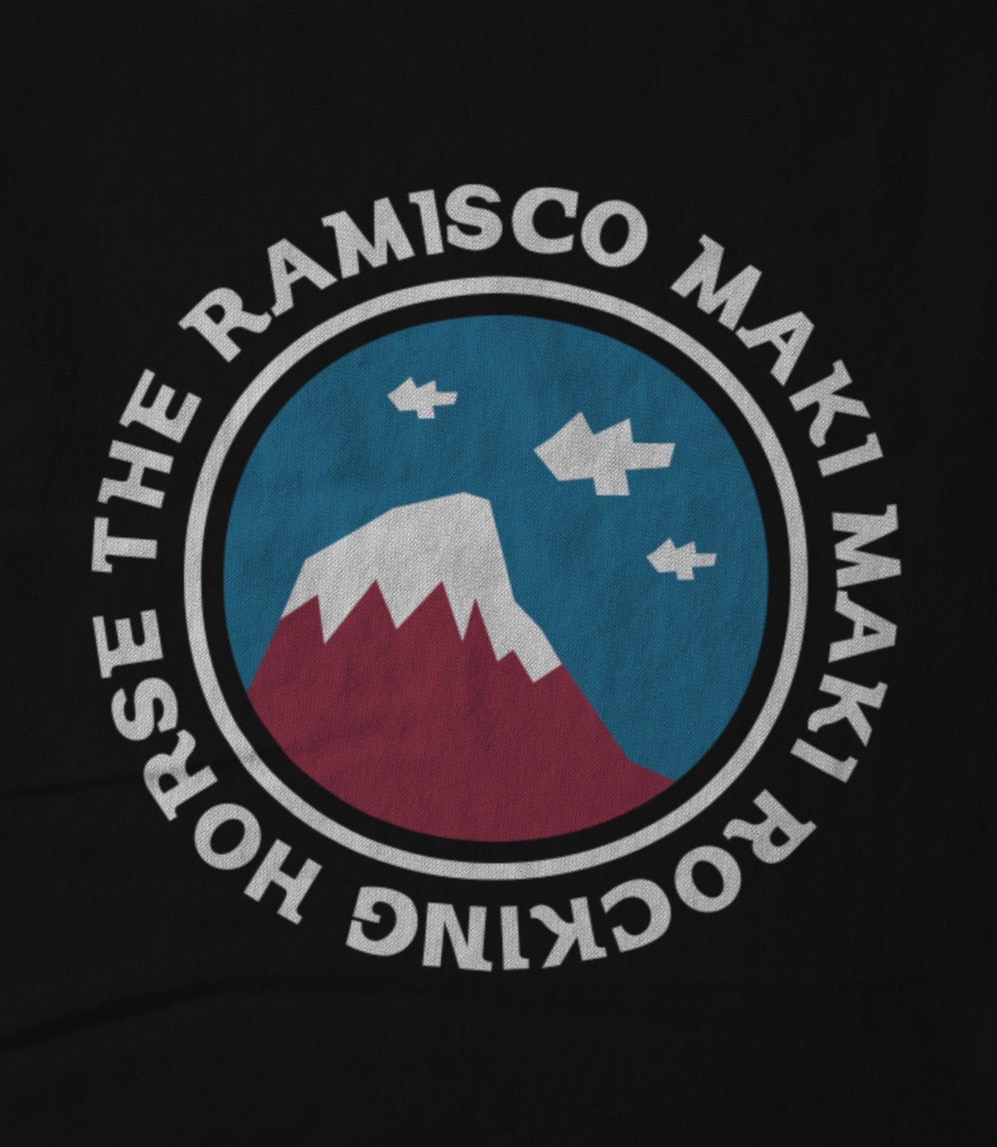 The Ramisco Maki Maki Rocking Horse - Mountain Women's T-shirt