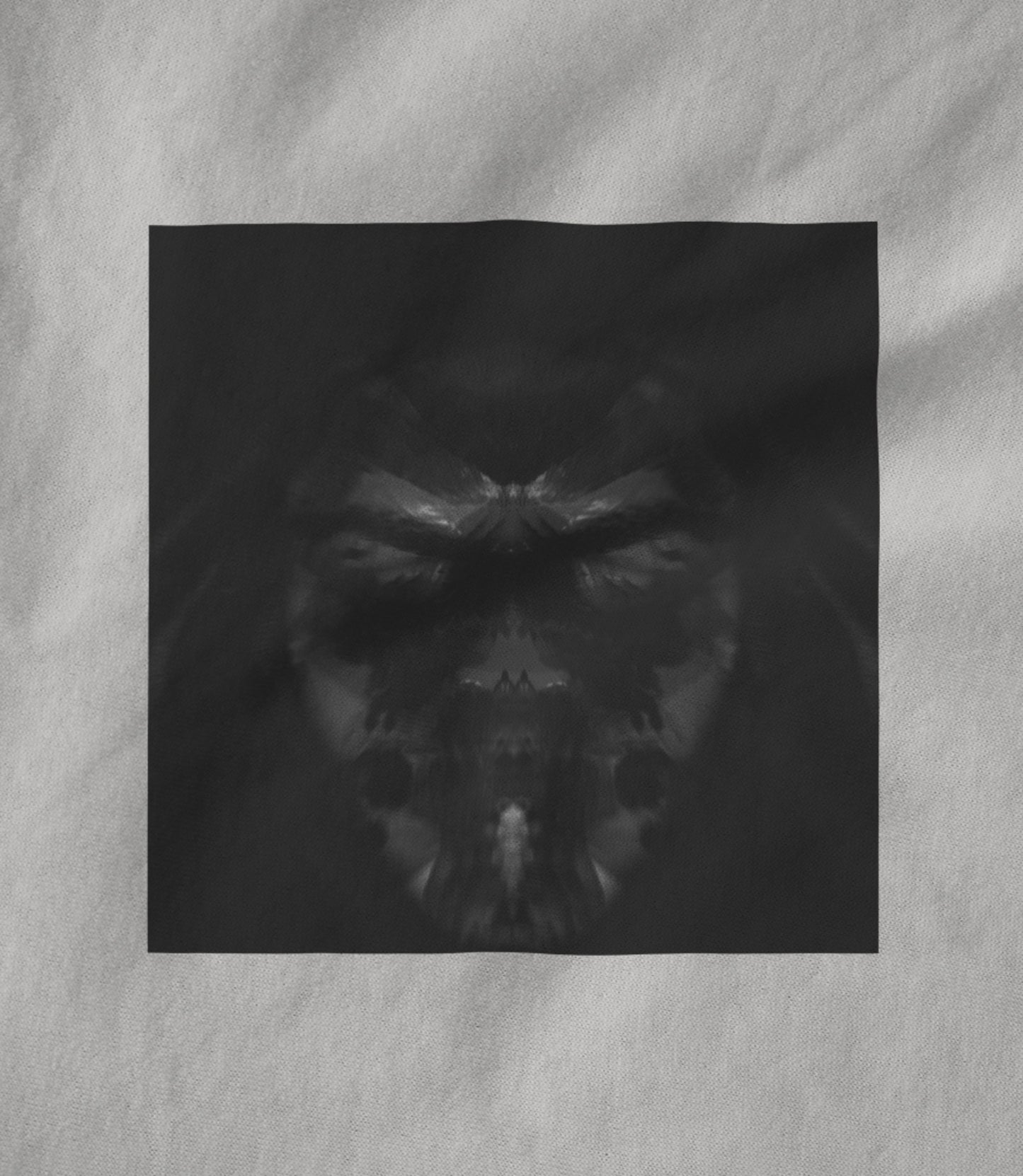 ILLUSION -WHITE- Unisex T-shirt