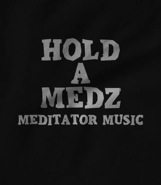 HOLD A MEDZ / BLACK TEE