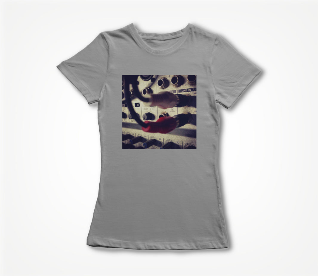 Plug me in Women's T-shirt