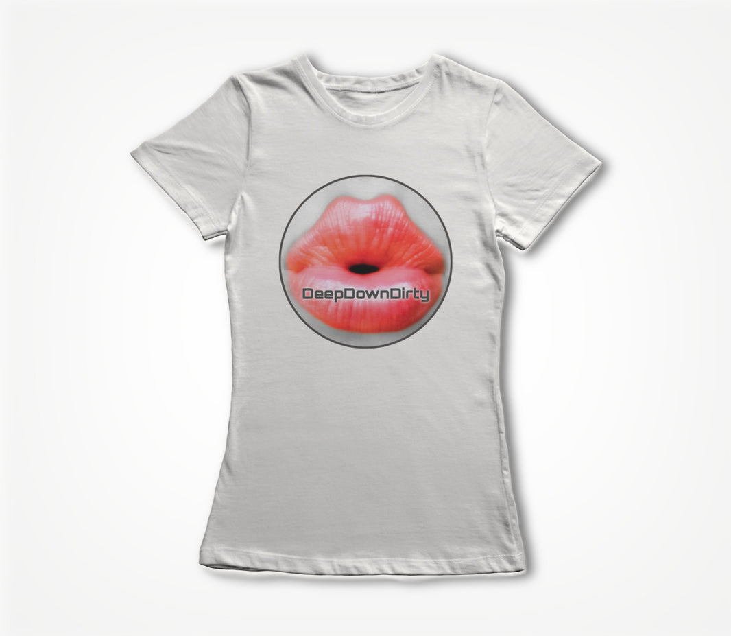 Classic Lips Round Women's T-shirt