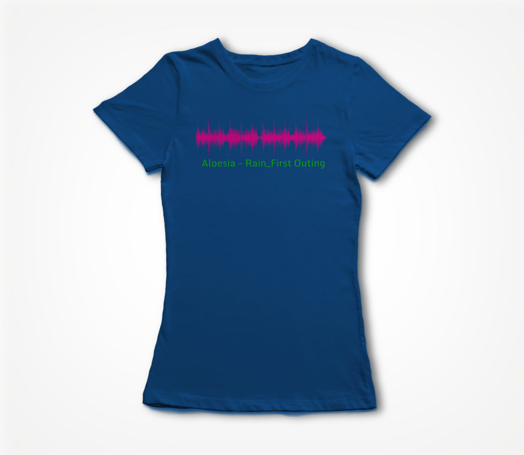 Rain_First Outing Waveform Women's T-shirt