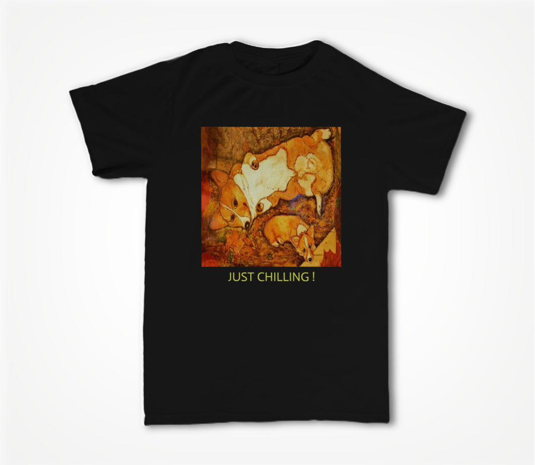 JUST CHILLING ! Unisex T-shirt