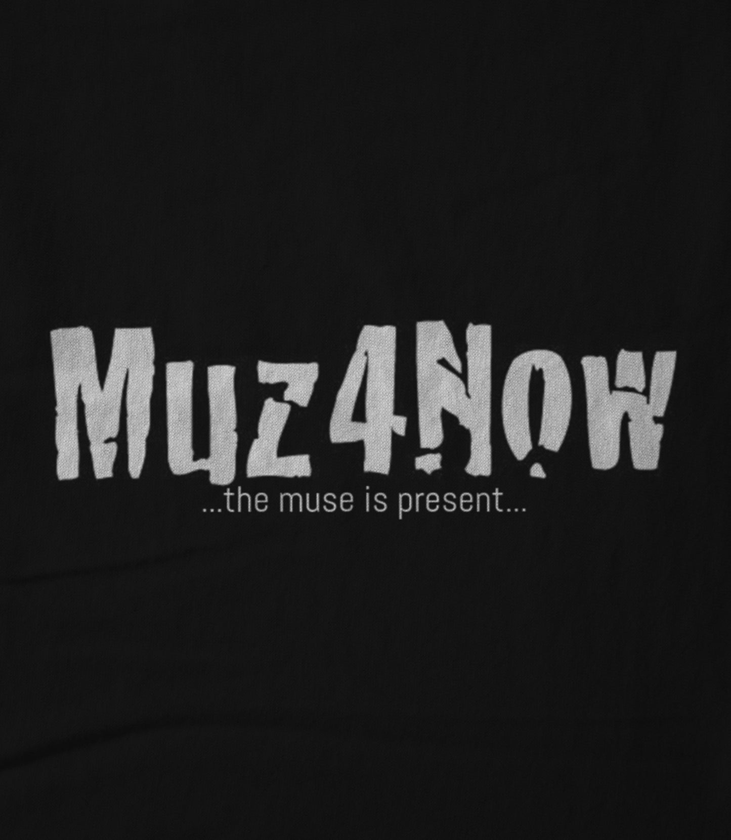 The muse is present Women's T-shirt
