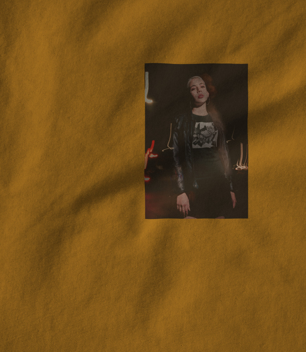 yello1 Unisex T-shirt