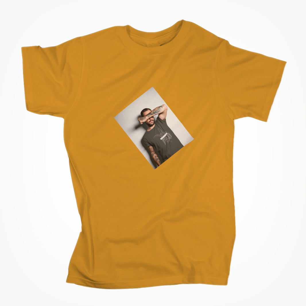 yello1 Unisex T-shirt