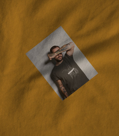 yello1 Unisex T-shirt