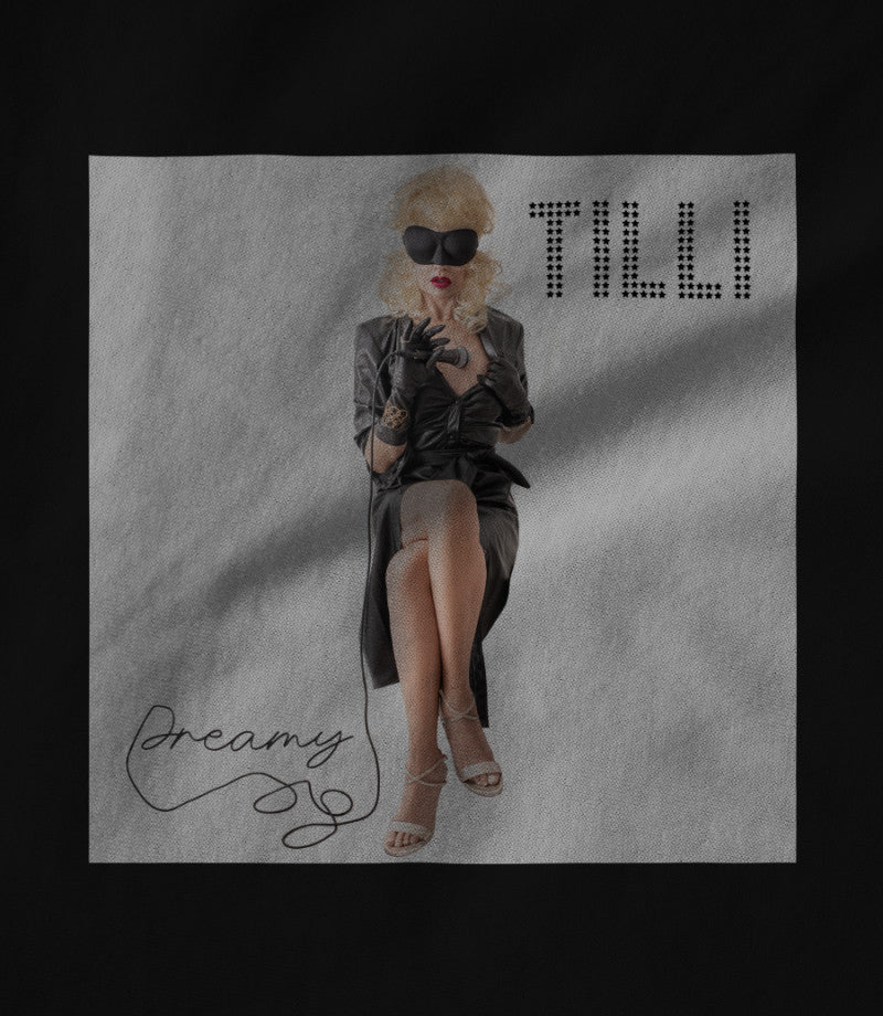 "Dreamy" black t-shirt